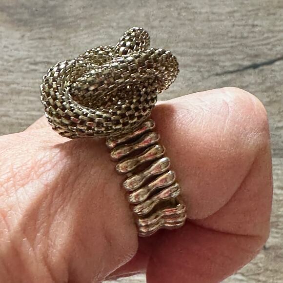 Knot stretchy statement  ring - Picture 2 of 5